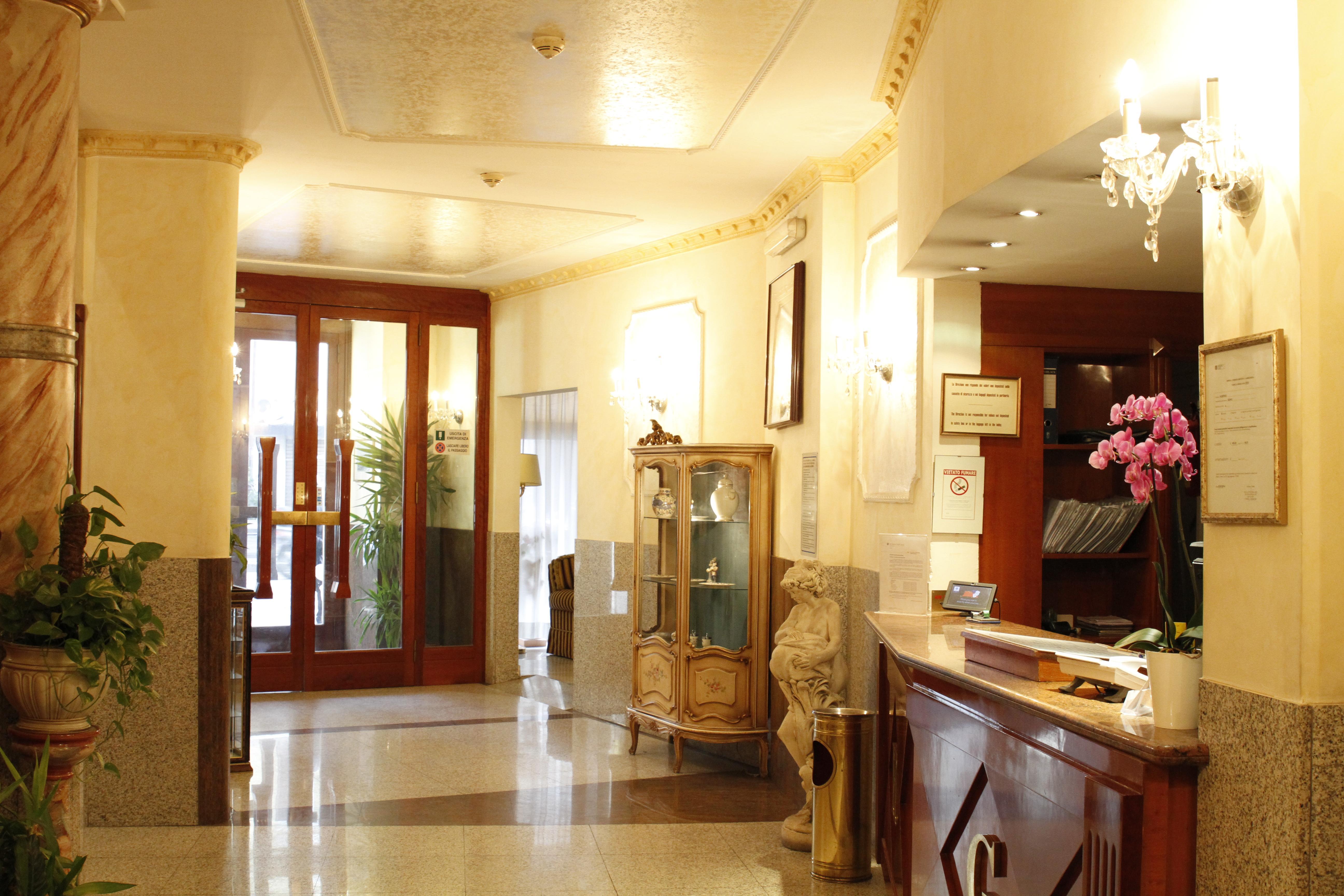 Hotel Genio Róma Kültér fotó