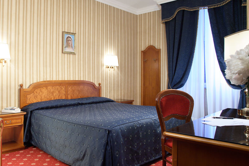 Hotel Genio Róma Kültér fotó