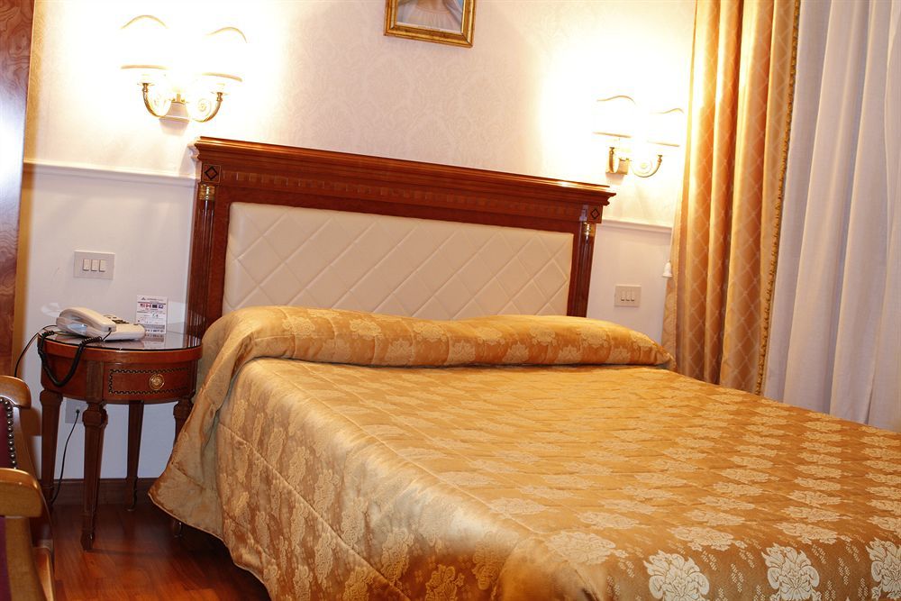 Hotel Genio Róma Kültér fotó
